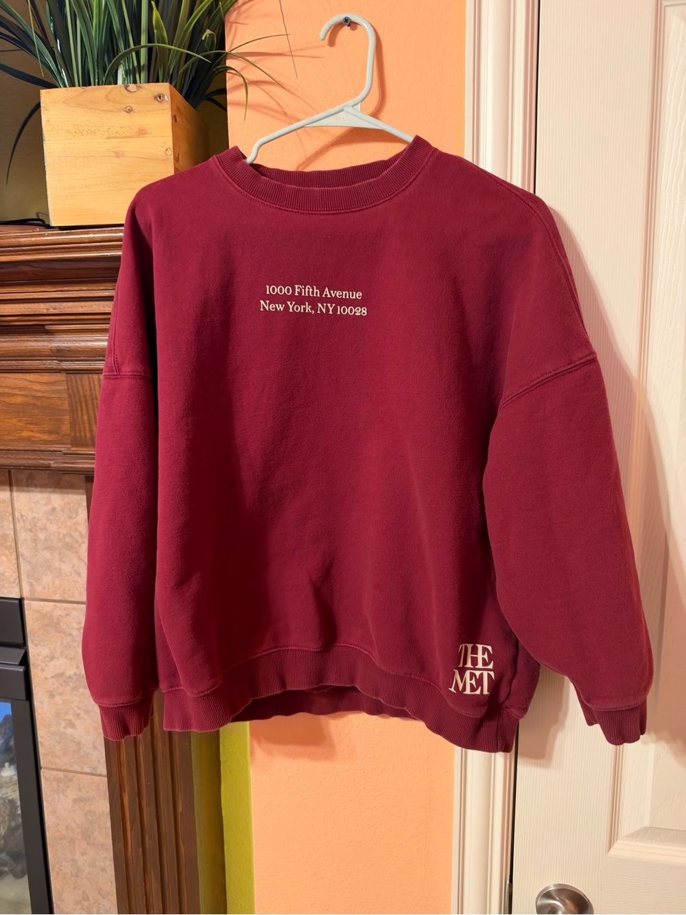 Burgundy Crewneck Sweatshirt - The Met/Metropolitan Museum of Art - Pac Sun